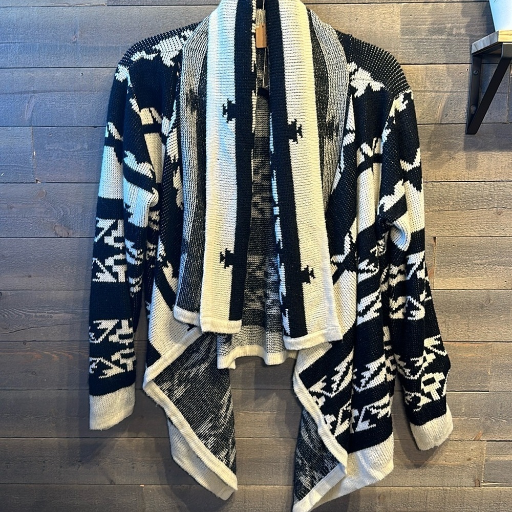 Moon collection Aztec southwestern sweater cardigan size large